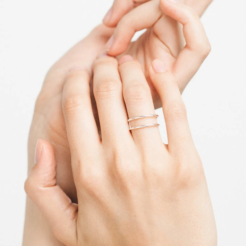 e-Manco Trendy Stainless Steel Rings for Women Vintage Geometric Pinky Ring Dainty Stackable Round Midi Rings Jewellery