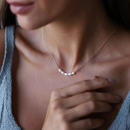 eManco Hot Simple 5 Create Pearls Choker Necklaces Wedding Bride Jewelry Women's Gold Color Chocker Necklace Female Party Gift